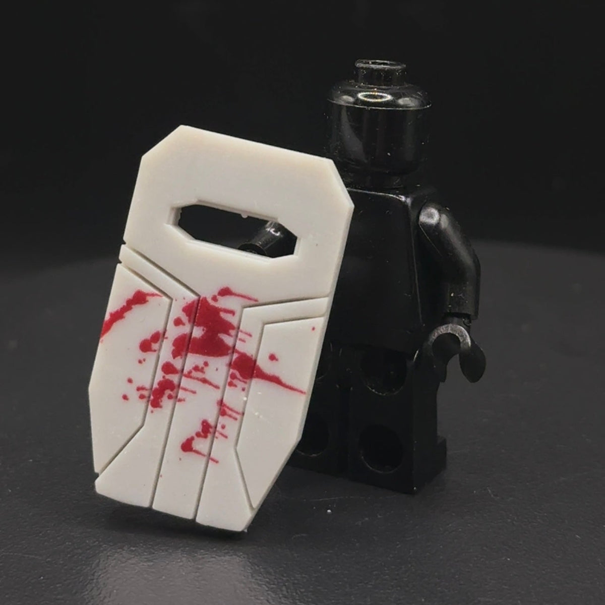 Battle-Worn Clone Trooper Shield (Blood Effect) (Minifigure Compatible)